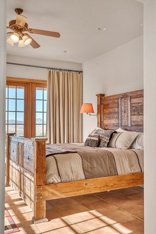 128 High Lonesome, Alpine, TX 79830