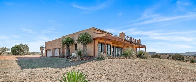 128 High Lonesome, Alpine, TX 79830