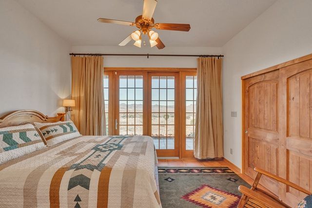 128 High Lonesome, Alpine, TX 79830