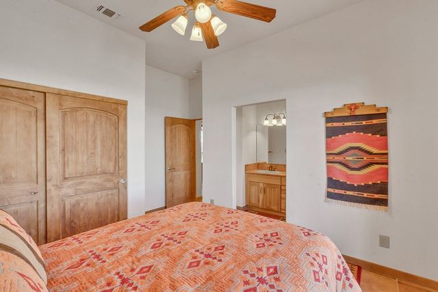 128 High Lonesome, Alpine, TX 79830