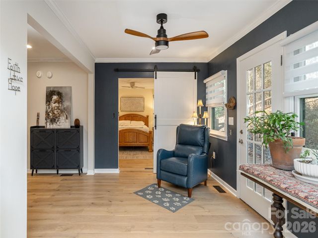 128 Camellia Way, Hendersonville, NC 28739