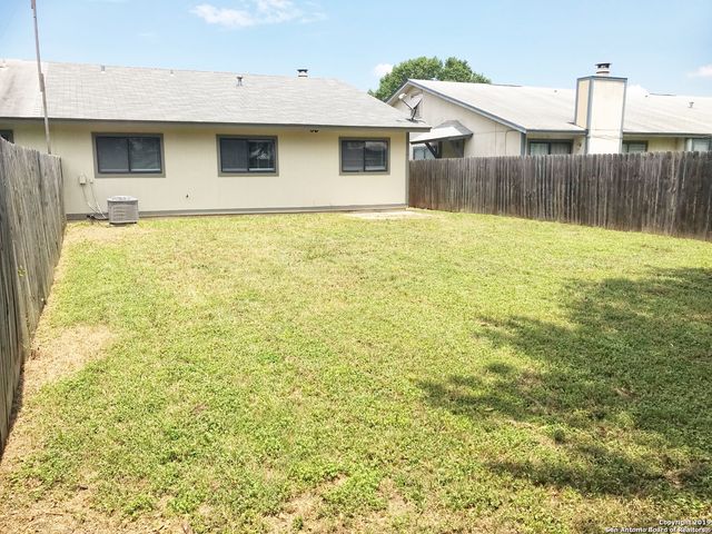11730 SPRING SONG DR, San Antonio, TX 78249