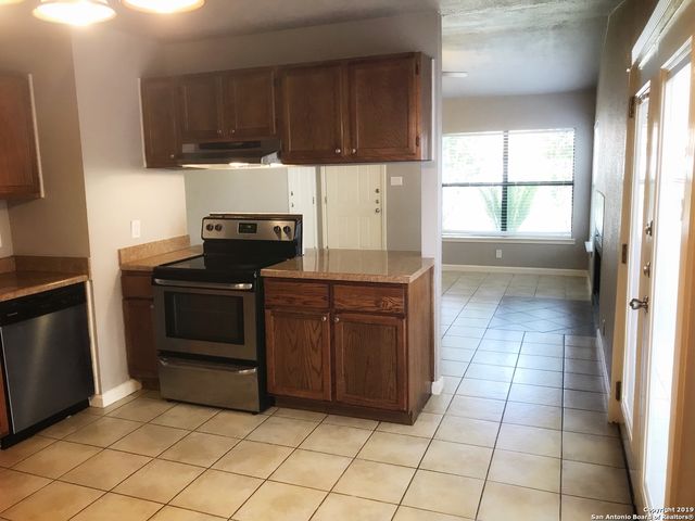 11730 SPRING SONG DR, San Antonio, TX 78249