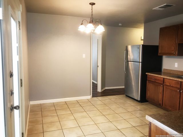 11730 SPRING SONG DR, San Antonio, TX 78249