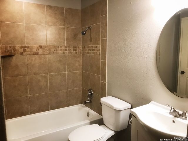 11730 SPRING SONG DR, San Antonio, TX 78249