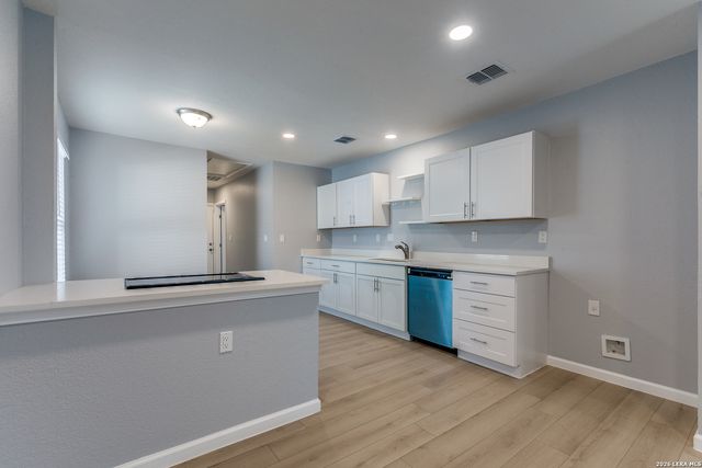 2371 Burnet, San Antonio, TX 78202