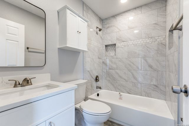 2371 Burnet, San Antonio, TX 78202