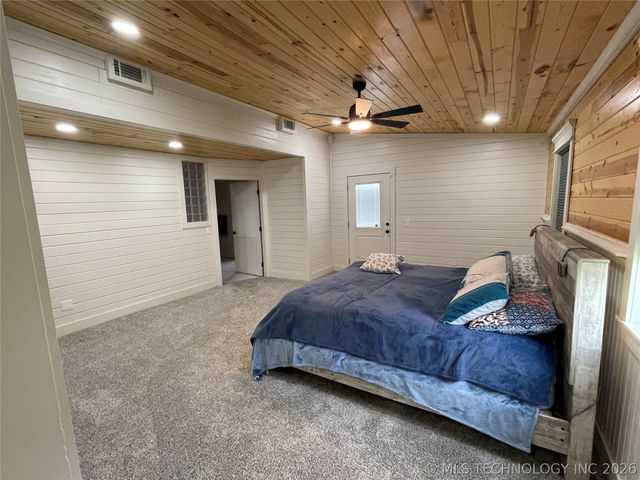501 N Dorothy Avenue, Claremore, OK 74017