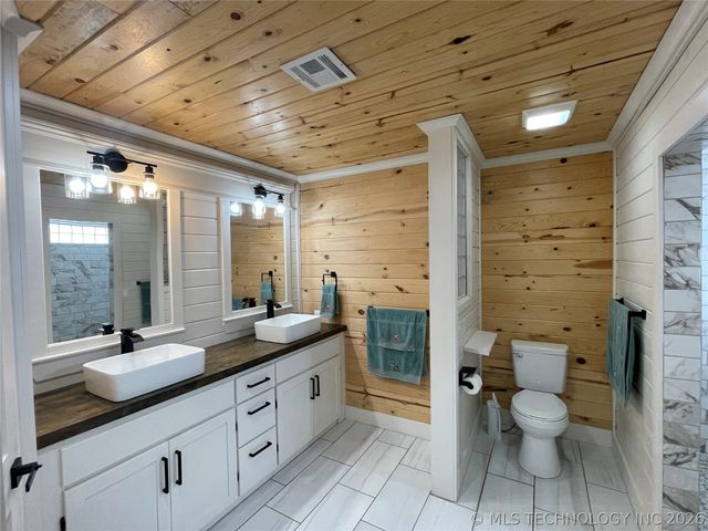 501 N Dorothy Avenue, Claremore, OK 74017