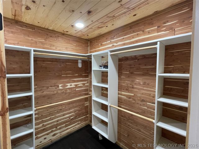 501 N Dorothy Avenue, Claremore, OK 74017