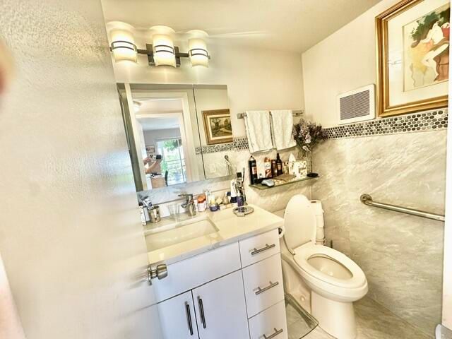 3008 Guildford A, Boca Raton, FL 33434