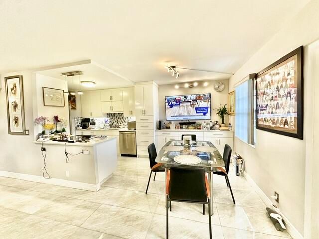 3008 Guildford A, Boca Raton, FL 33434