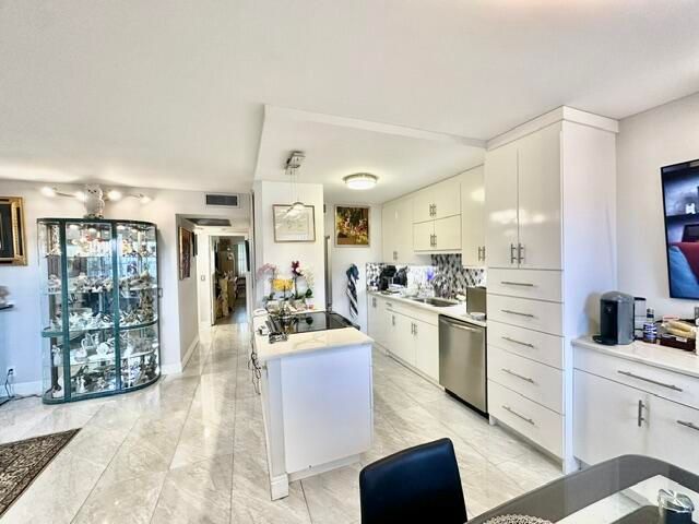 3008 Guildford A, Boca Raton, FL 33434