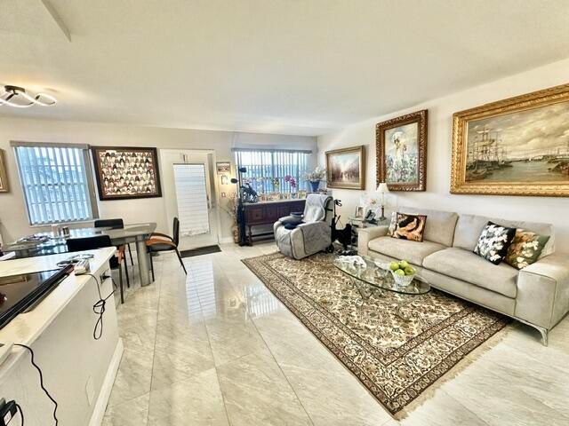 3008 Guildford A, Boca Raton, FL 33434