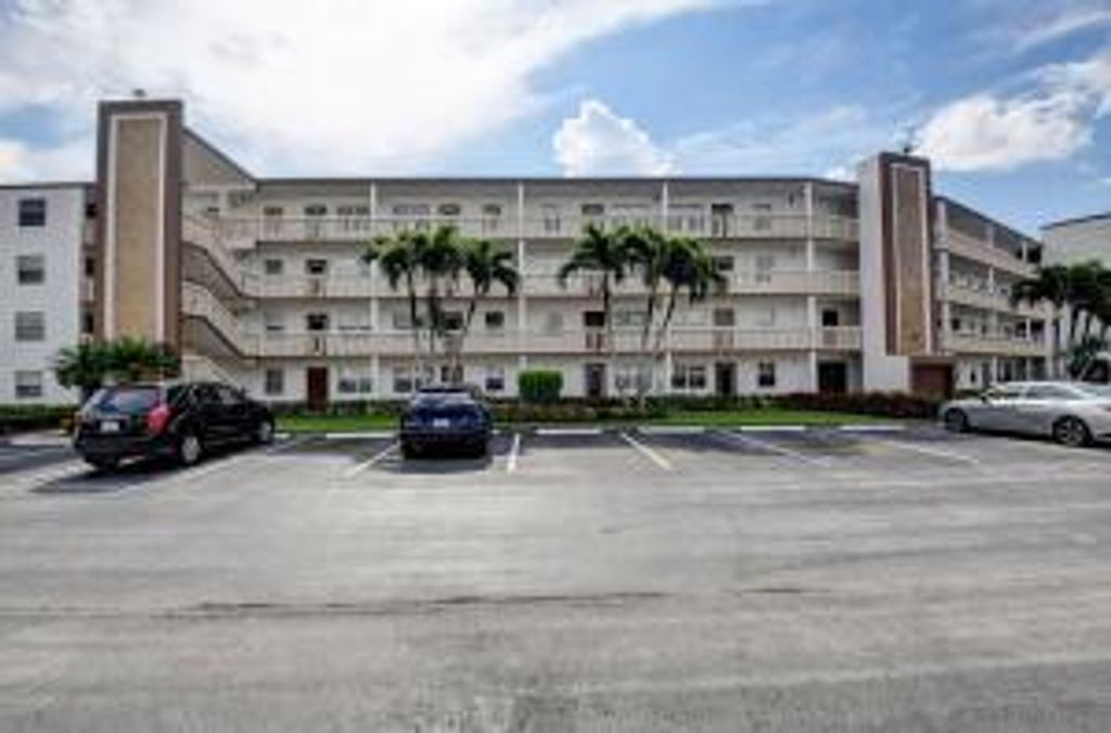 3008 Guildford A, Boca Raton, FL 33434