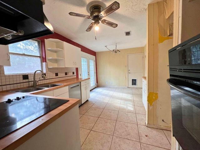 12875 Westella Drive, Houston, TX 77077