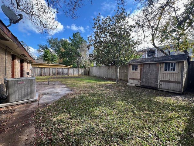 12875 Westella Drive, Houston, TX 77077