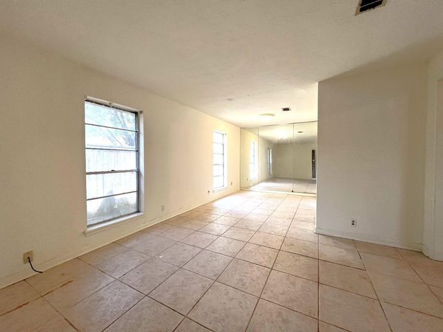 12875 Westella Drive, Houston, TX 77077