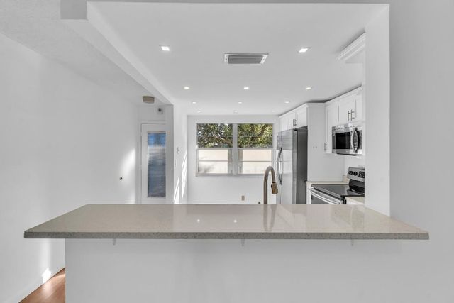 2505 Antigua Terrace E3, Coconut Creek, FL 33066