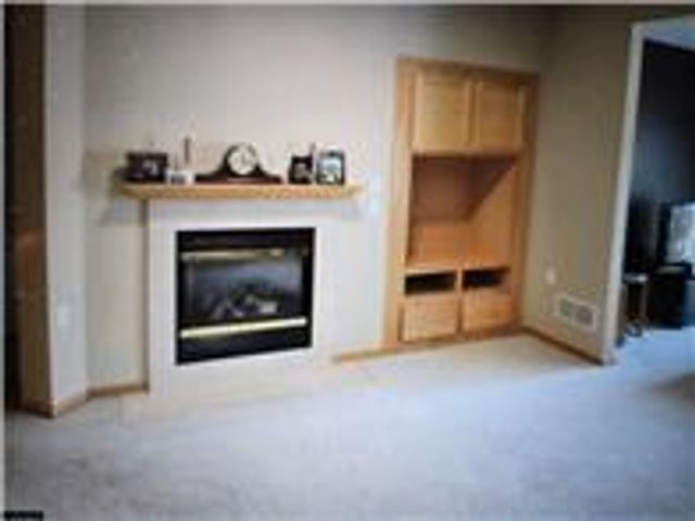 7445 Timber Crest Drive S, Cottage Grove, MN 55016