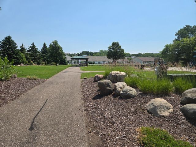 7445 Timber Crest Drive S, Cottage Grove, MN 55016