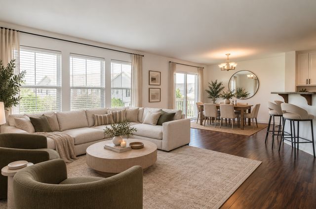 617 GRAND CANYON Circle, Crystal Lake, IL 60014