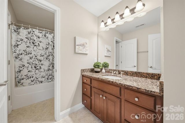 1110 Mayfield Circle NW, Conover, NC 28613
