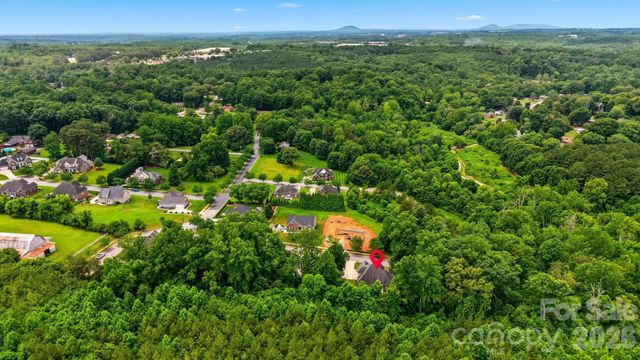1110 Mayfield Circle NW, Conover, NC 28613