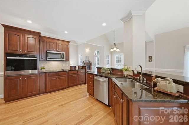 1110 Mayfield Circle NW, Conover, NC 28613