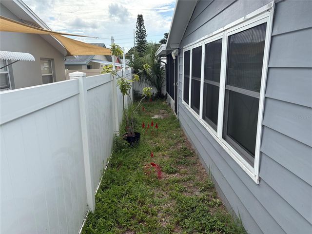 1010 OSPREY COURT, Dunedin, FL 34698