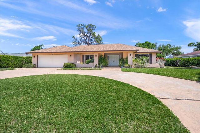 4806 W COUNTRY CLUB DRIVE, Sarasota, FL 34243