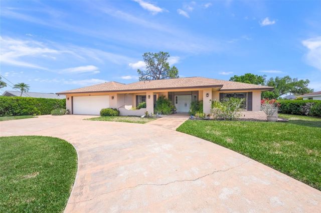 4806 W COUNTRY CLUB DRIVE, Sarasota, FL 34243