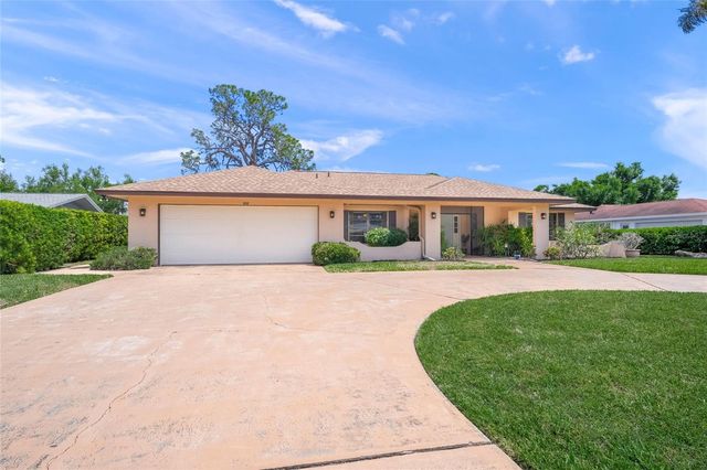 4806 W COUNTRY CLUB DRIVE, Sarasota, FL 34243