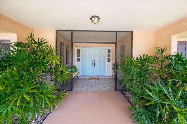 4806 W COUNTRY CLUB DRIVE, Sarasota, FL 34243