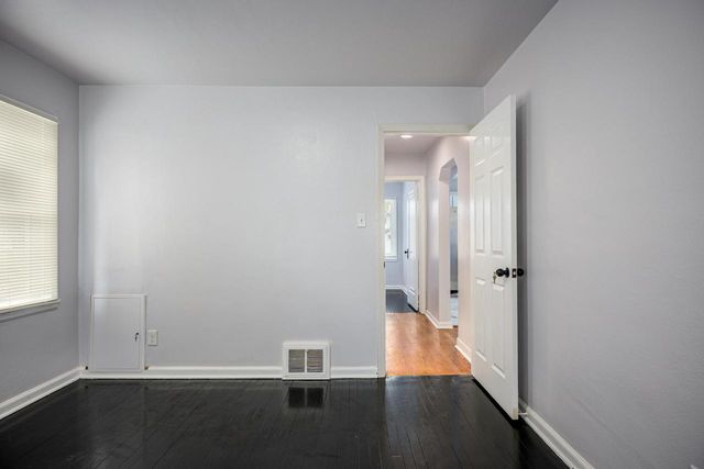 7721 14th AVENUE, Kenosha, WI 53143