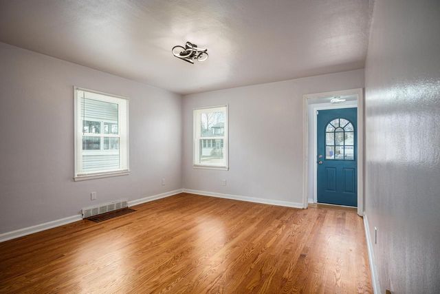 7721 14th AVENUE, Kenosha, WI 53143