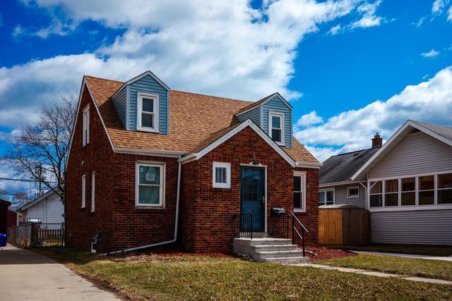 7721 14th AVENUE, Kenosha, WI 53143