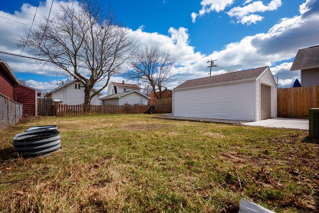 7721 14th AVENUE, Kenosha, WI 53143