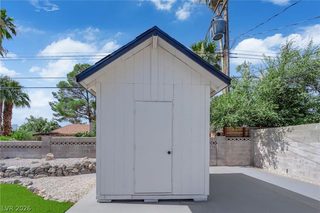 2809 Mason Avenue, Las Vegas, NV 89102