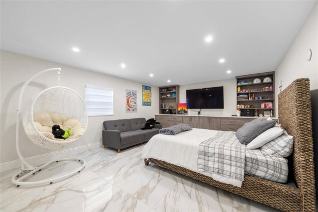 2307 N Riverside Drive, Pompano Beach, FL 33062