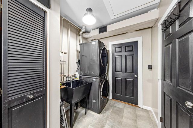 2230 S 106th STREET, West Allis, WI 53227