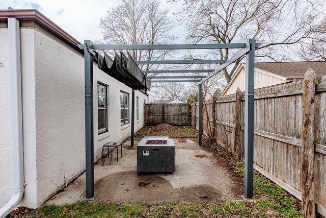 2230 S 106th STREET, West Allis, WI 53227