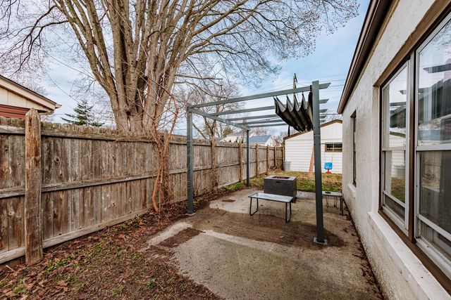 2230 S 106th STREET, West Allis, WI 53227