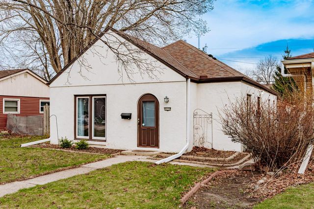 2230 S 106th STREET, West Allis, WI 53227