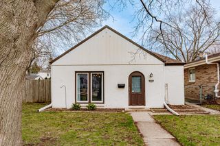2230 S 106th STREET, West Allis, WI 53227