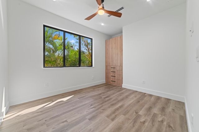1314 NE 13th Avenue A-b, Fort Lauderdale, FL 33304