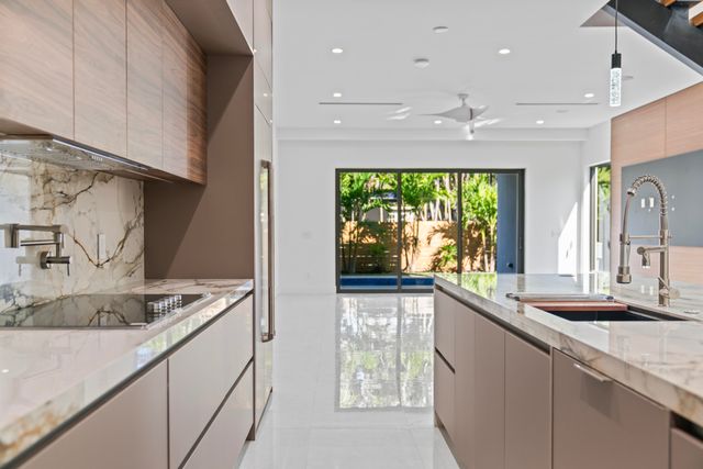 1314 NE 13th Avenue A-b, Fort Lauderdale, FL 33304