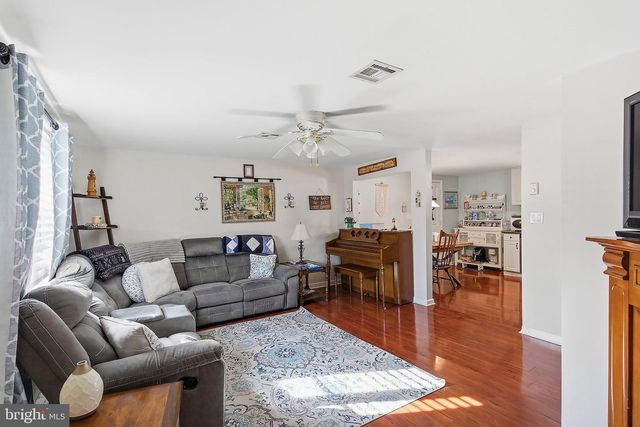 912 SARASOTA DR, Forked River, NJ 08731