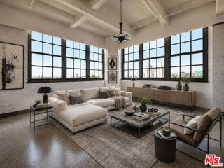 1850 Industrial Street 411, Los Angeles, CA 90021