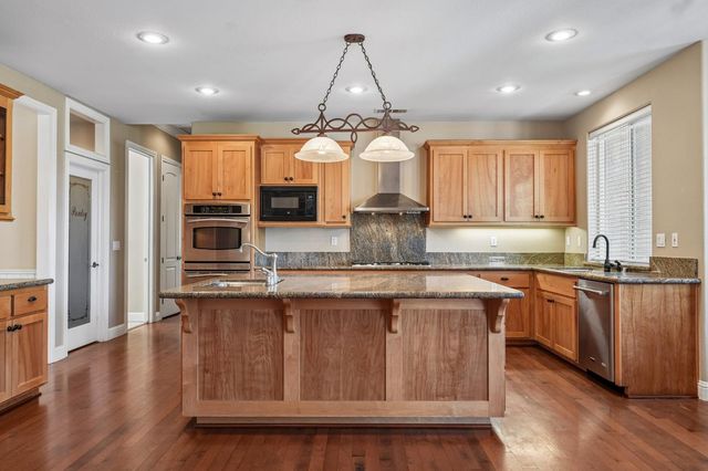 3428 Chasen Dr, Cameron Park, CA 95682
